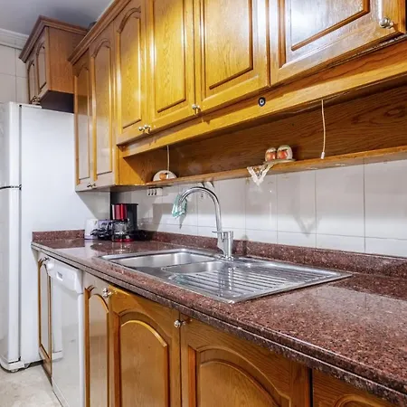 Flat With Balcony Near Idealtepe Marmaray Station Lägenhet Istanbul